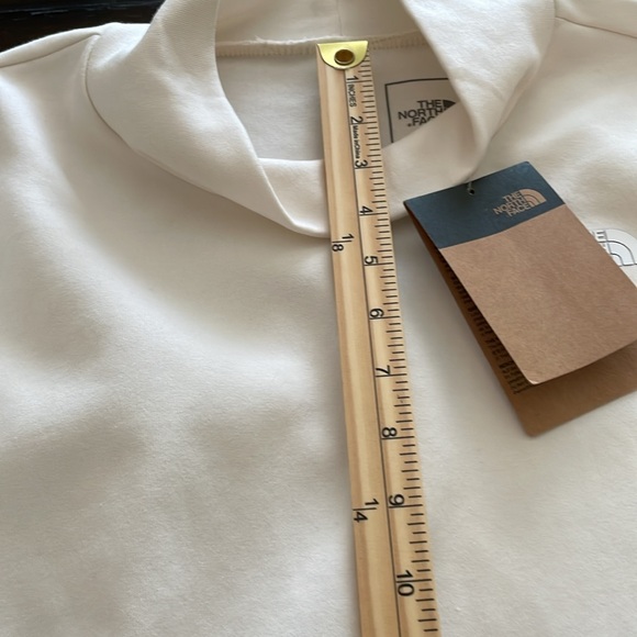 The North Face City Standard Double-Knit funnel neck sweater Size Medium… - Picture 8 of 16